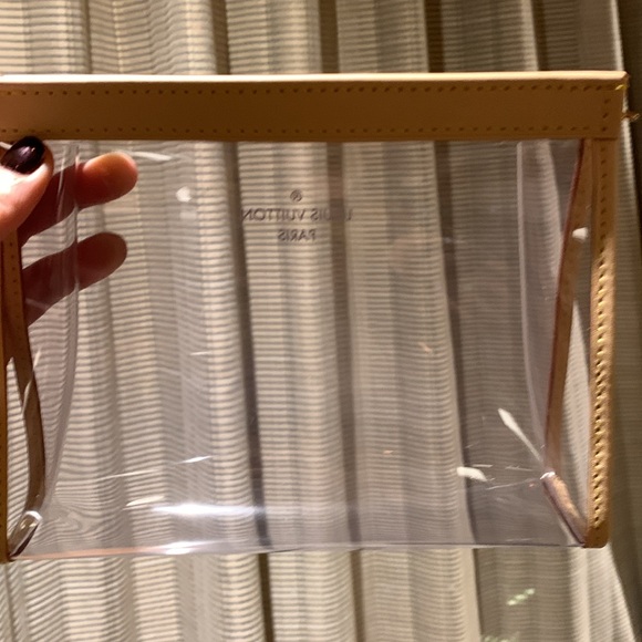 Stunning rare, collectible Louis Vuitton rare cosmetic case, authentic,must have - Picture 1 of 17